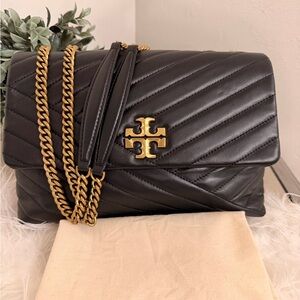 Tory Burch Kira Chevron Leather Shoulder Bag in Black
